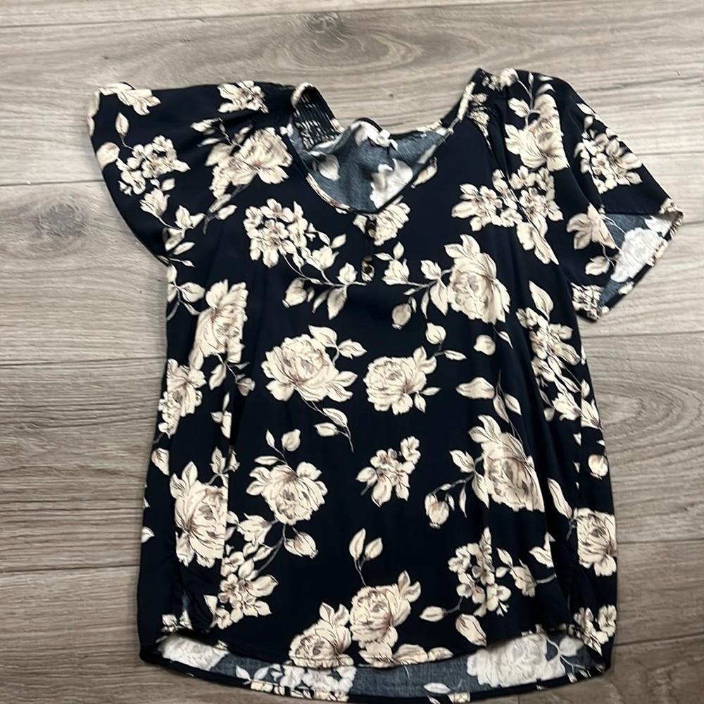 Maurice’s Top. Worn twice.